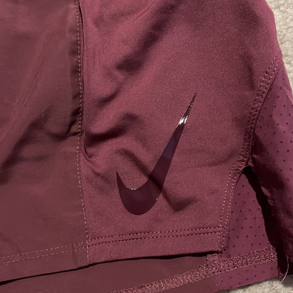 Nike Dry Fit Workout Shorts - Picture 3 of 7